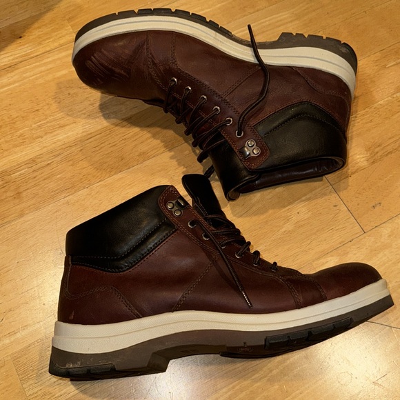 Johnston & Murphy XC4 waterproof sheepskin boots - Picture 1 of 7